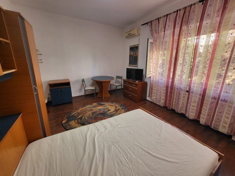 Sala Palatului, Parcul Cismigiu, Stirbei Voda, Luterana